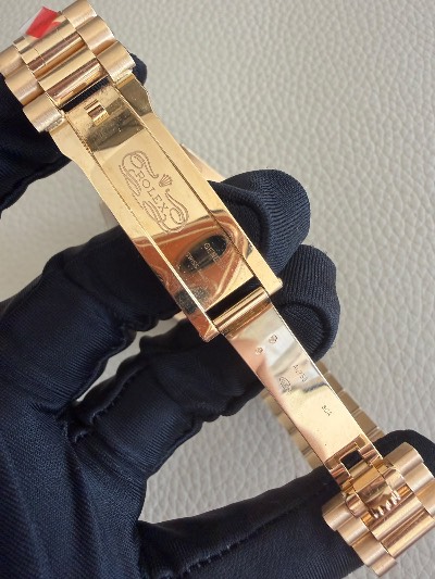 Rolex Day-Date 40 thumbnail 9