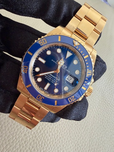 Rolex Submariner Date thumbnail 3