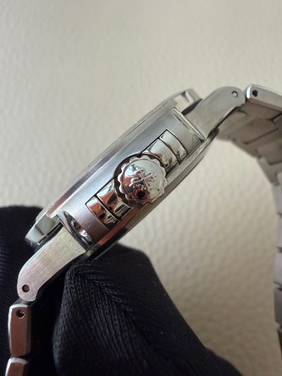 Patek Philippe Nautilus thumbnail 4