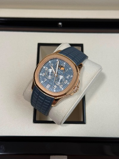 Patek Philippe Aquanaut thumbnail 3