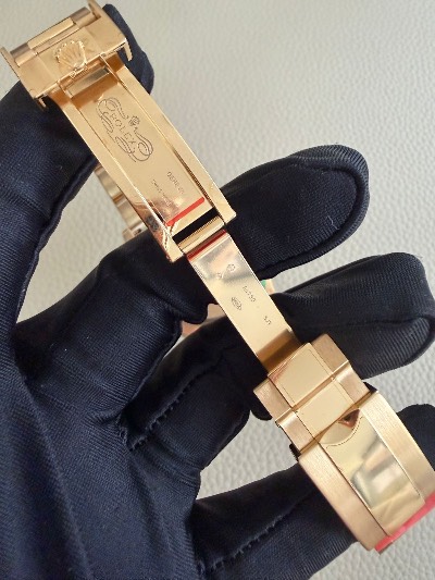 Rolex Cosmograph Daytona thumbnail 10