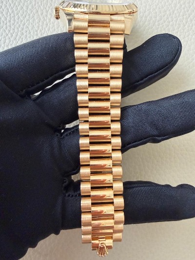 Rolex Cosmograph Daytona thumbnail 6