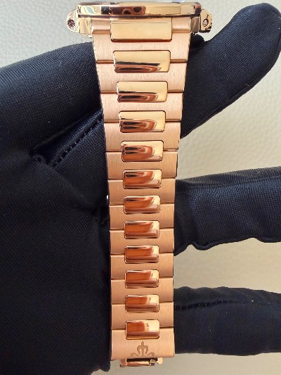 Patek Philippe Nautilus thumbnail 8