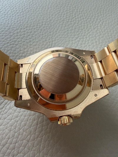 Rolex Submariner Date thumbnail 9
