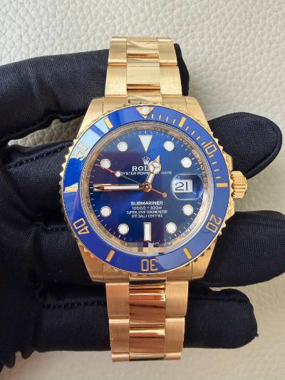 Rolex Submariner Date thumbnail 1