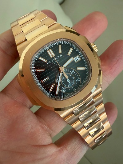 Patek Philippe Nautilus thumbnail 2