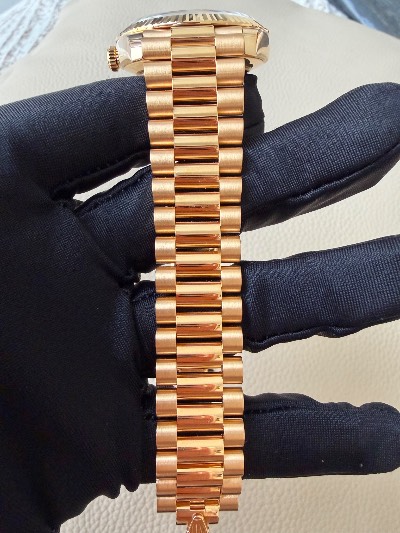 Rolex Day-Date 40 thumbnail 6