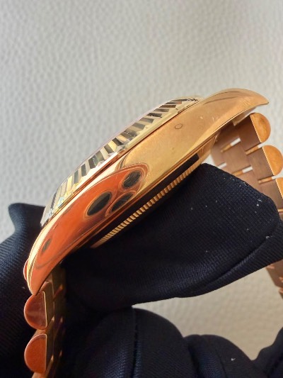 Rolex Day-Date 40 thumbnail 4