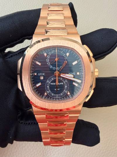 Patek Philippe Nautilus thumbnail 2