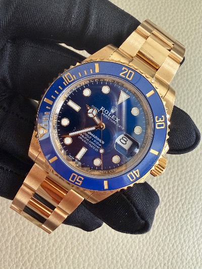 Rolex Submariner Date thumbnail 3