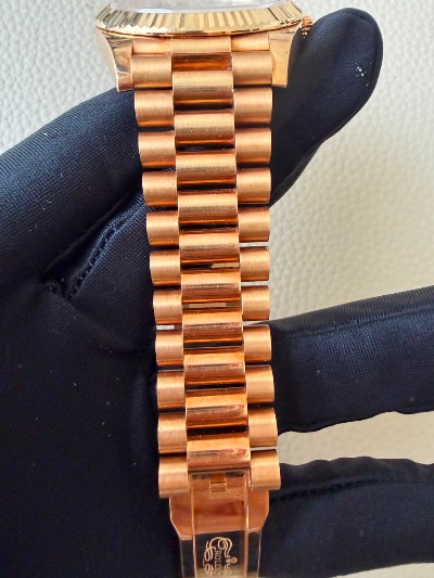 Rolex Day-Date 40 thumbnail 8